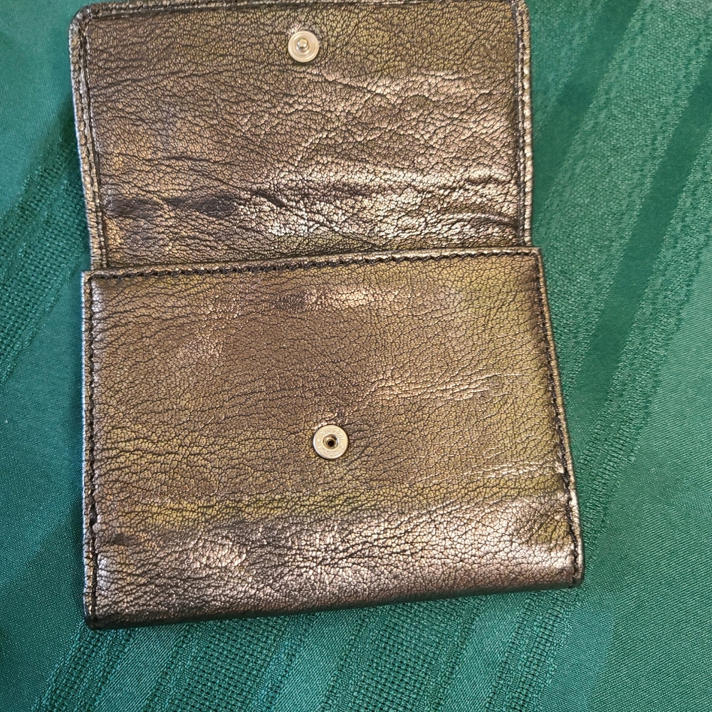 **SOLD** Chloe Kerala Horse Charm Leather Bifold Wallet - Picture 4 of 12
